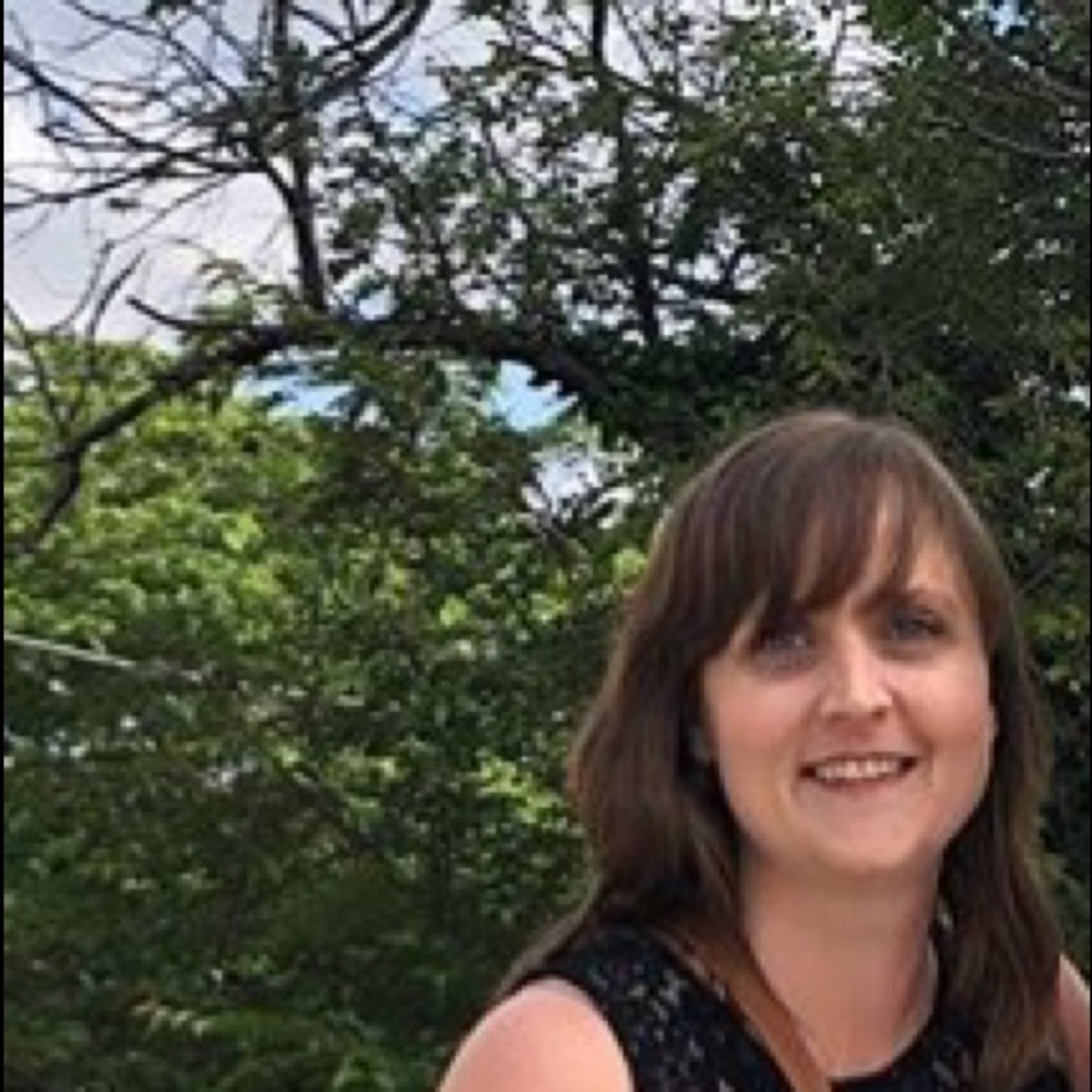 Meet your Posher, Elisa